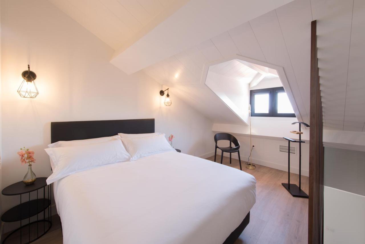 Santa Catalina Suites Хихон Экстерьер фото
