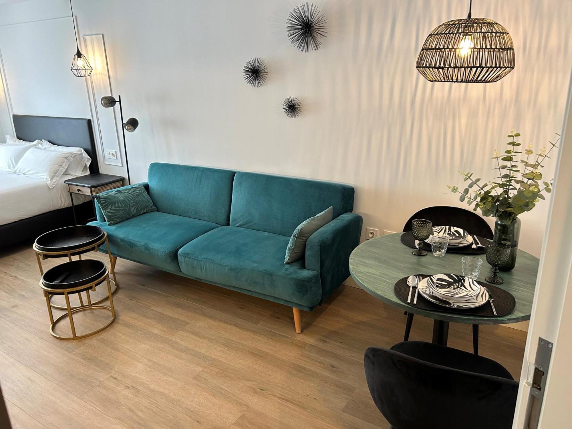 Santa Catalina Suites Хихон Экстерьер фото